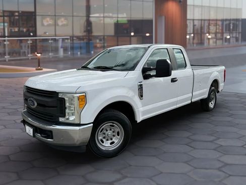 Used 2017 Ford F250 XL w/ XL Value Package RWD image 2