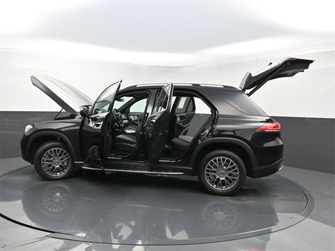 Used 2022 Mercedes-Benz GLE 350 4MATIC w/ Premium Package image 40