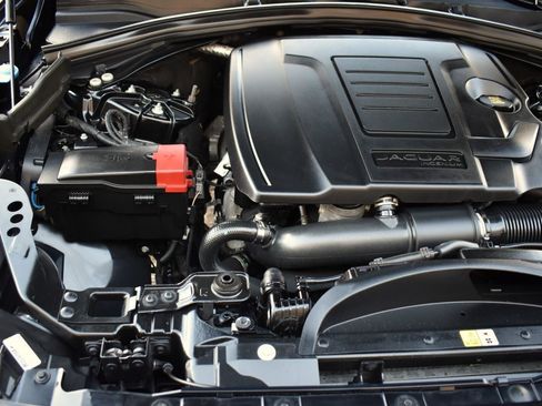 Used 2019 Jaguar F-PACE Prestige image 51