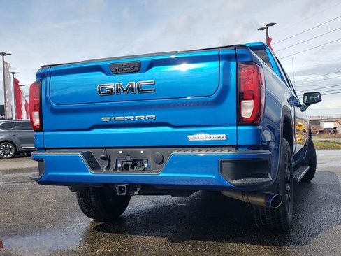 Used 2022 GMC Sierra 1500 Elevation image 3