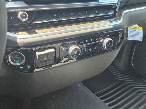 New 2026 GMC Sierra 1500 Elevation AWD/4WD image 8