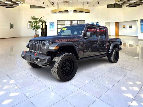 Used 2021 Jeep Gladiator Mojave image 3