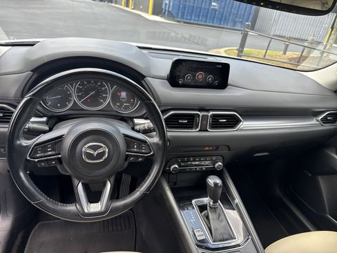 Used 2019 MAZDA CX-5 Touring FWD image 6