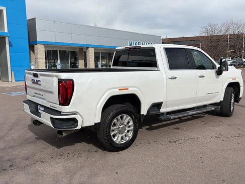 Certified 2023 GMC Sierra 3500 Denali image 6