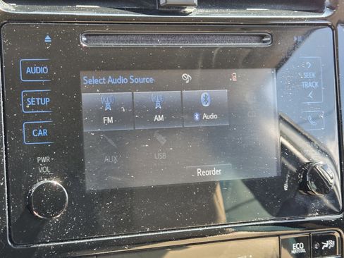 Used 2019 Toyota Prius LE image 15