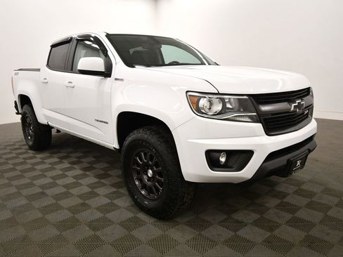 Used 2017 Chevrolet Colorado Z71 AWD/4WD image 9