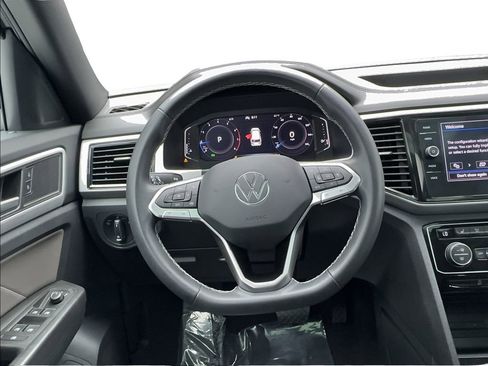 Used 2023 Volkswagen Atlas Cross Sport SE w/ Panoramic Sunroof Package FWD image 37