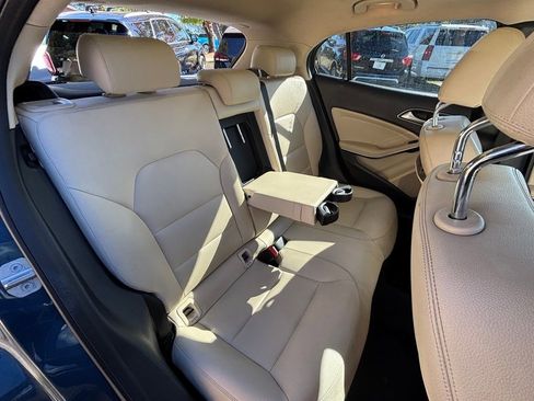 Used 2019 Mercedes-Benz GLA 250 4MATIC w/ Premium Package image 18