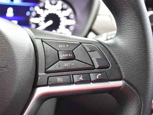 Used 2025 Nissan Altima 2.5 SV FWD image 21