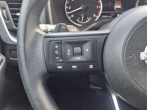 Used 2023 Nissan Rogue S AWD/4WD image 16