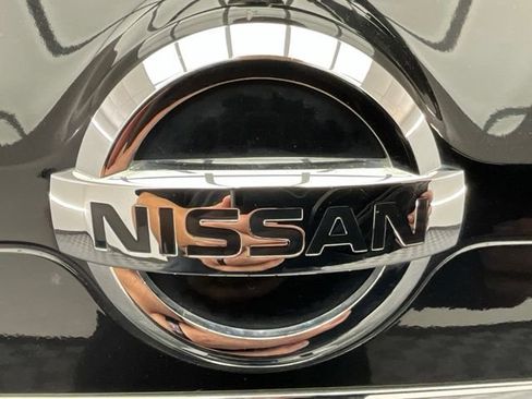 Used 2017 Nissan Rogue SV AWD/4WD image 33