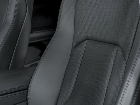 Used 2021 Lamborghini Urus image 22