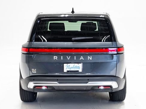 Used 2024 Rivian R1S Adventure AWD/4WD image 28