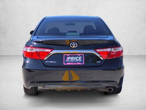 Used 2015 Toyota Camry SE FWD image 7