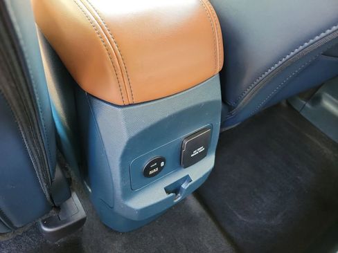 Used 2024 Ford Maverick Lariat image 13