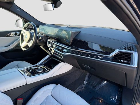 Used 2026 BMW X6 xDrive40i image 15