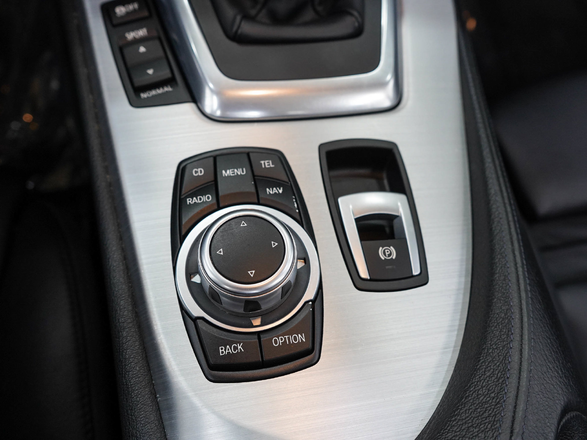 Used 2011 BMW Z4 sDrive35i RWD image 21