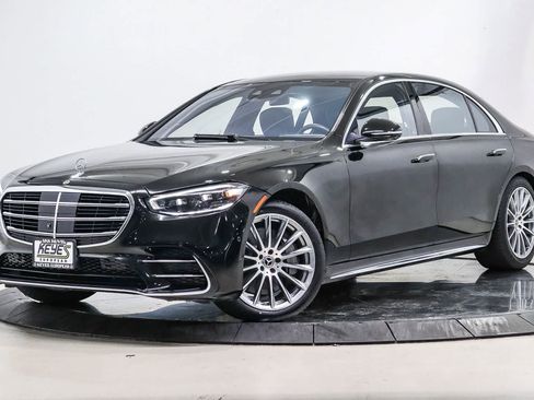 Used 2022 Mercedes-Benz S 580 4MATIC Sedan image 1