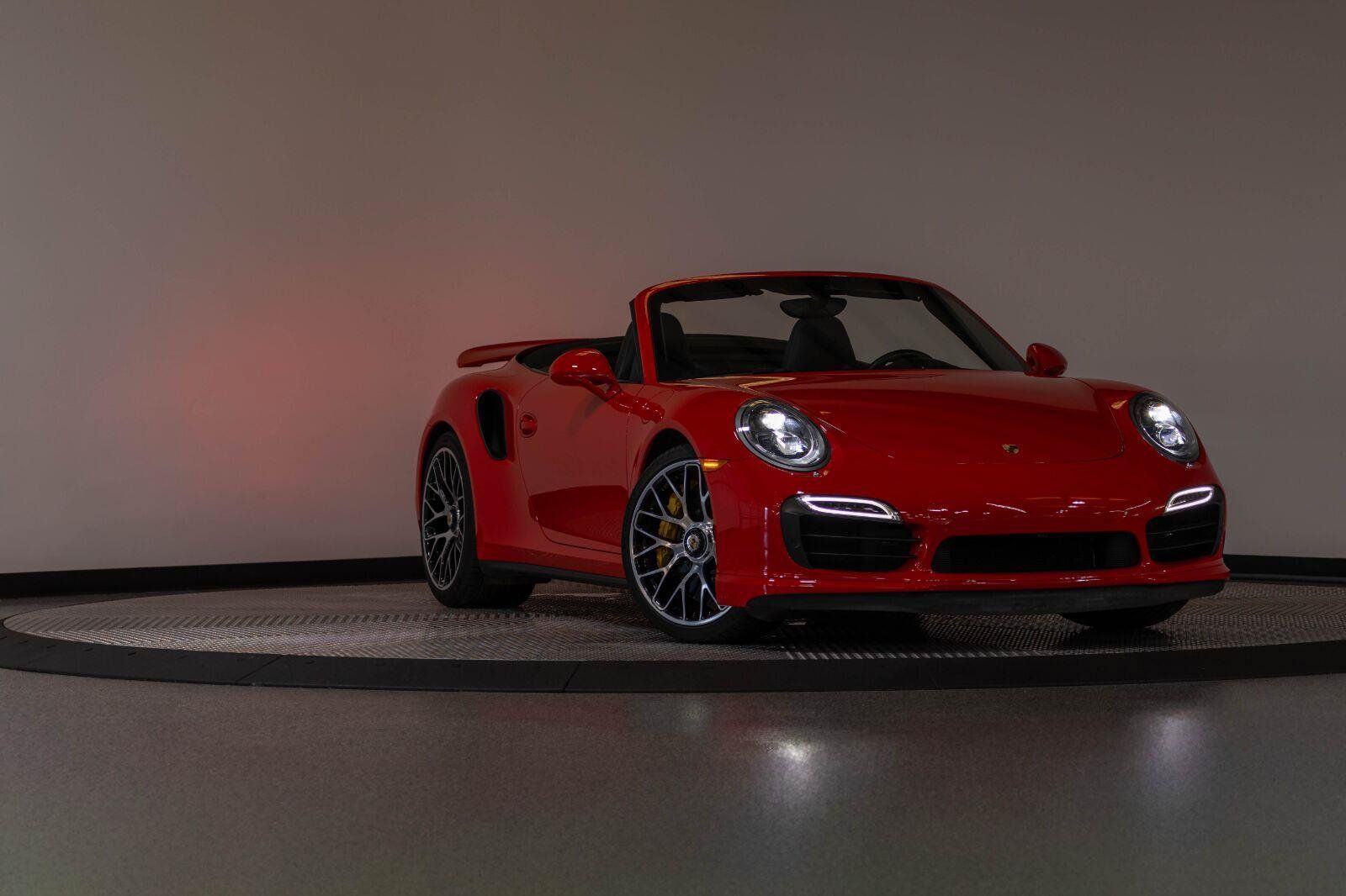 Used 2015 Porsche 911 Turbo S AWD/4WD image 36