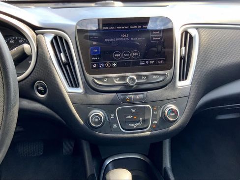 Used 2022 Chevrolet Malibu LS w/ Driver Confidence Package II FWD image 7