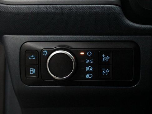 Used 2024 Ford Maverick XL image 9