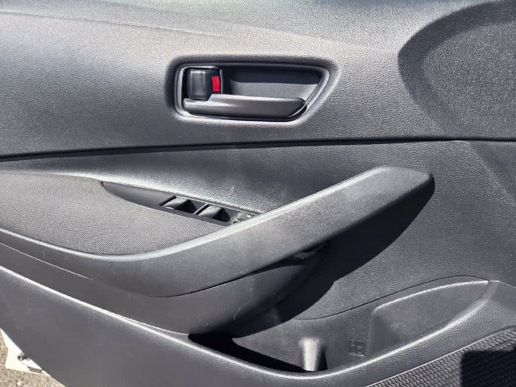 Used 2025 Toyota Corolla LE FWD image 19