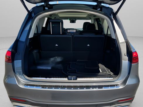 Used 2026 Mercedes-Benz GLS 450 GLS 450 image 9