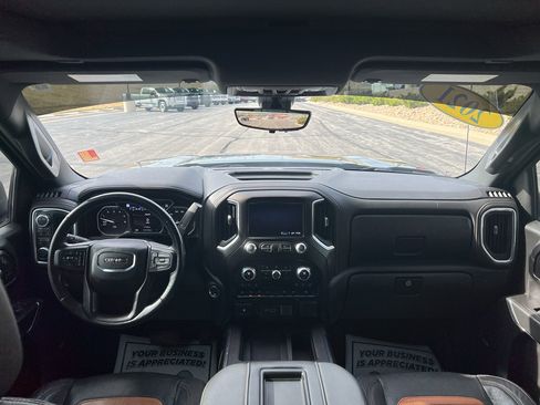 Certified 2021 GMC Sierra 1500 AT4 w/ AT4 Premium Package image 23
