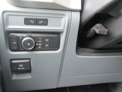 Used 2021 Ford F150 XLT w/ XTR Package image 11