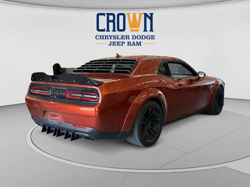 Used 2021 Dodge Challenger SRT Hellcat RWD image 3