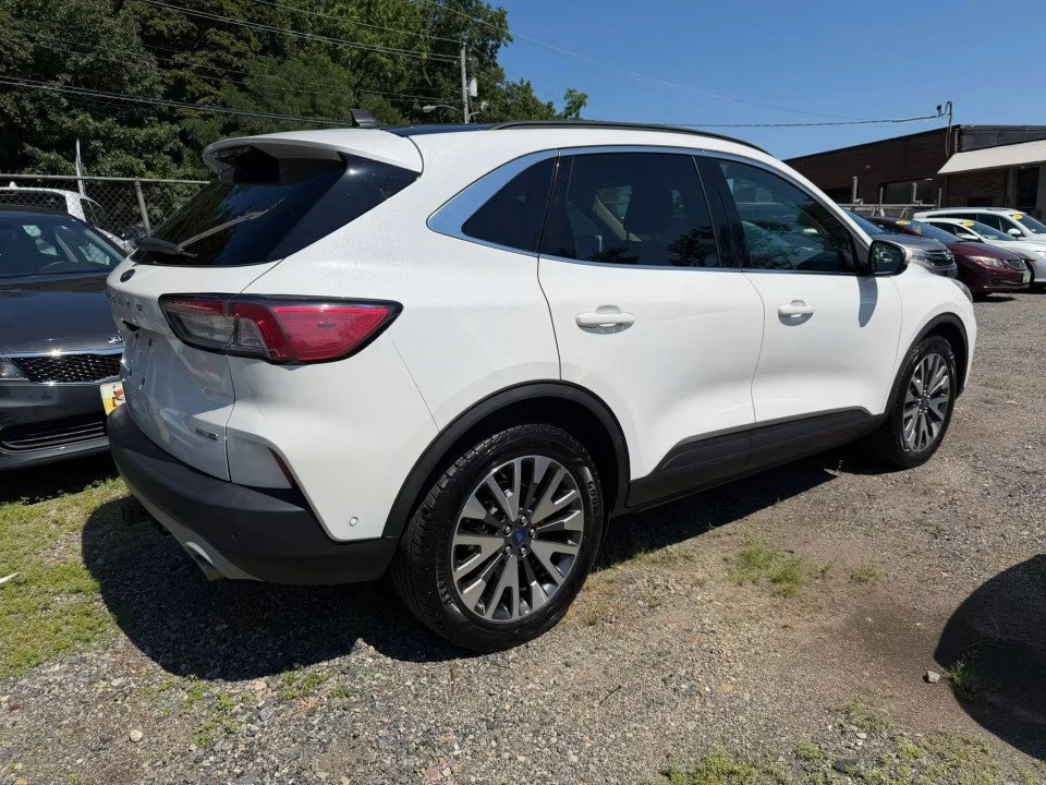Used 2020 Ford Escape Titanium AWD/4WD image 6