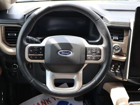 Used 2023 Ford Expedition Max Limited AWD/4WD image 15