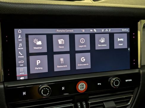 Certified 2026 Porsche Macan AWD/4WD image 39