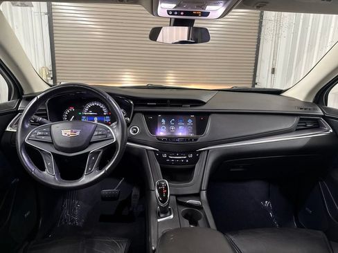 Used 2017 Cadillac XT5 Luxury FWD image 15
