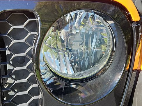 Certified 2021 Jeep Gladiator Sport image 9