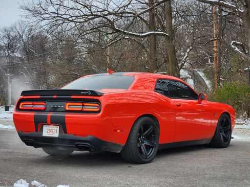 Used 2017 Dodge Challenger SRT Hellcat image 13