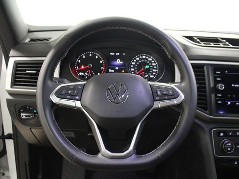 Used 2021 Volkswagen Atlas Cross Sport SE FWD image 20