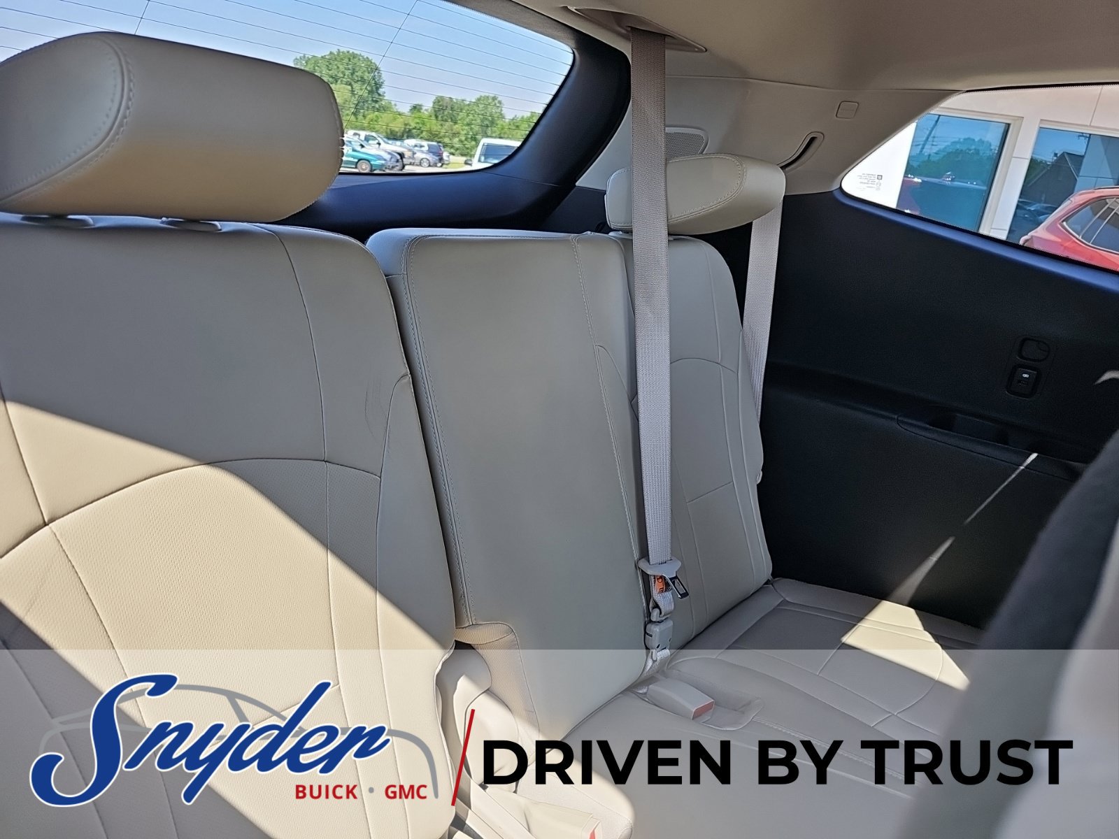 Used 2018 Buick Enclave Premium FWD image 34