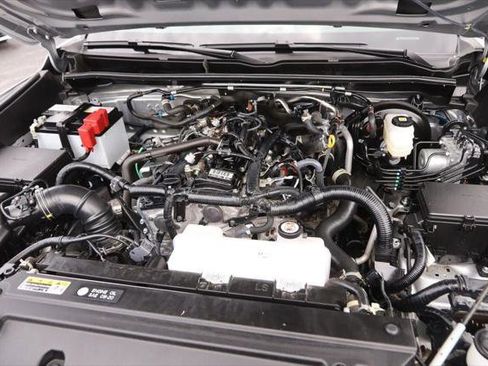 Certified 2025 Toyota 4Runner SR5 AWD/4WD image 7