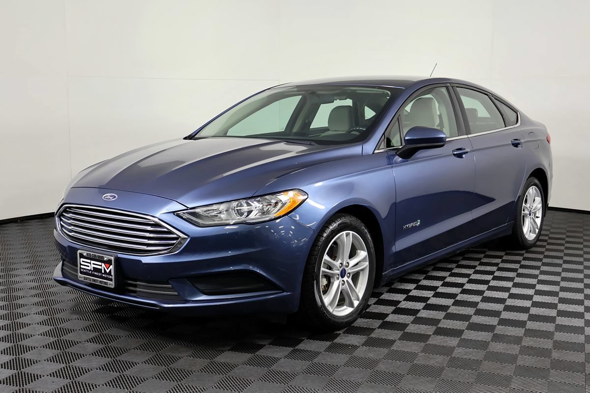 Used 2018 Ford Fusion S FWD image 2