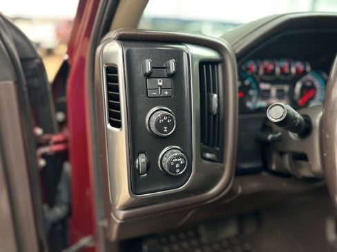Used 2015 Chevrolet Silverado 2500 LTZ w/ LTZ Plus Package image 22