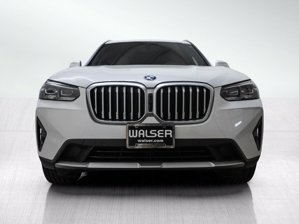Used 2024 BMW X3 xDrive30i w/ Premium Package AWD/4WD image 2