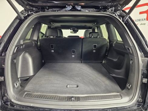 Certified 2024 Jeep Grand Cherokee Altitude image 27