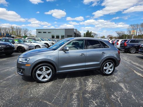 Used 2015 Audi Q3 2.0T Prestige w/ Prestige Package AWD/4WD image 2