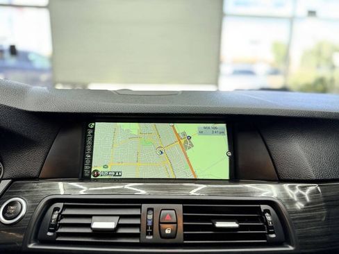 Used 2013 BMW 550i Sedan w/ Executive Pkg RWD image 10