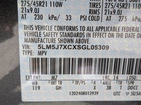 Certified 2025 Lincoln Aviator Reserve w/ Illumination Package AWD/4WD image 36