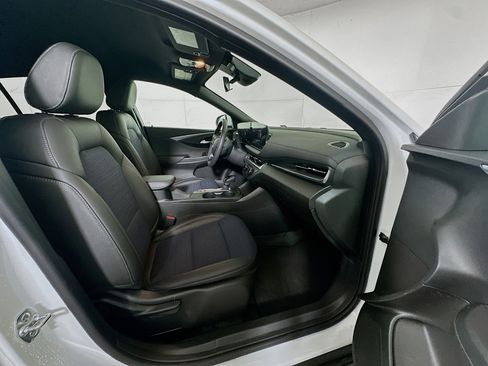 Used 2025 Buick Envista Preferred image 28