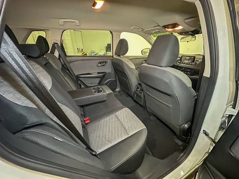 Used 2021 Nissan Rogue SV AWD/4WD image 24