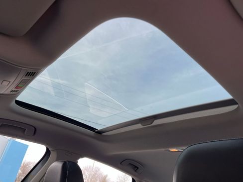 Used 2025 Volkswagen Jetta SE image 24