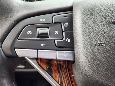 Certified 2023 Cadillac Escalade Premium Luxury w/ Performance Package AWD/4WD image 23